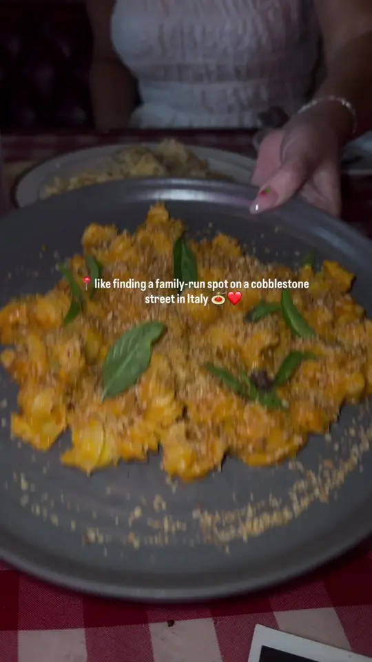 Gigi’s in Reidsville showing restaurant, italian cuisine, tuna tartar, tiramisu, atmosphere, reservation, video by we.are.zenshi on TikTok