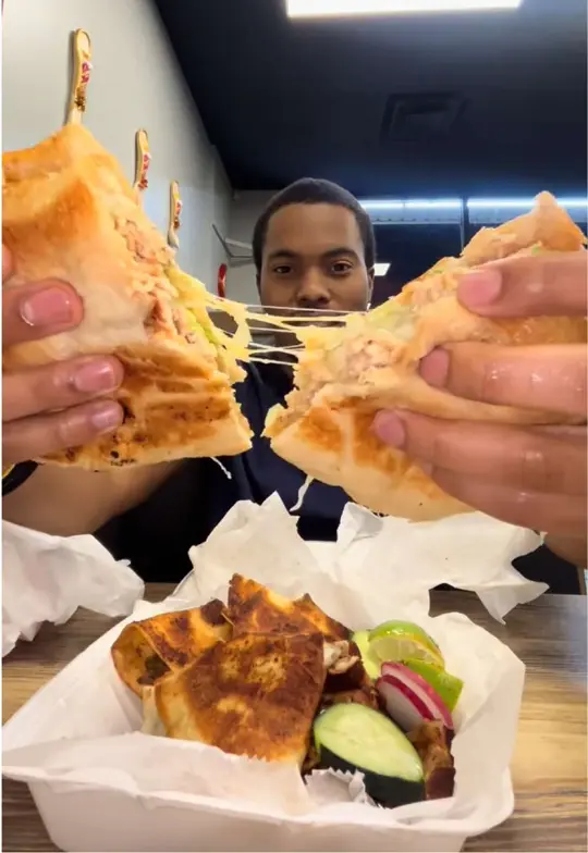 GIL´S TAQUERIA in Conyers showing restaurant, mexican food, video by therealgagrubs on TikTok