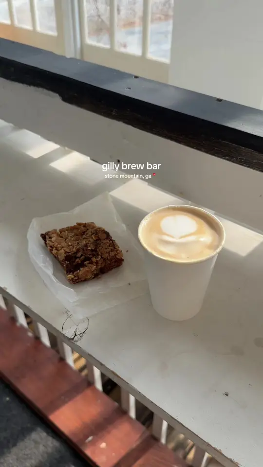 Gilly Brew Bar in Stone Mountain showing review, coffee shop visit, housemade coffee syrups, seasonal elixirs drinks, video by tasteatl on TikTok
