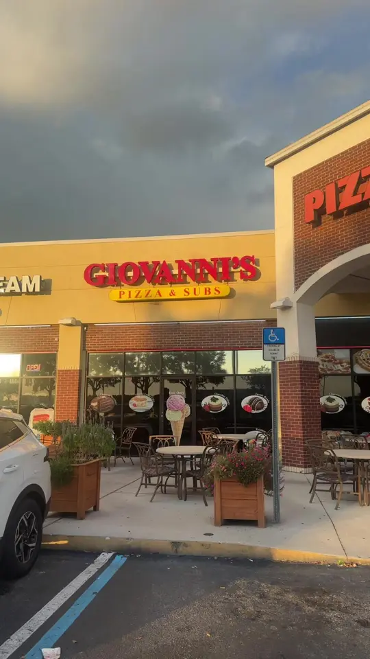 Giovanni's Pizza and subs in Davenport showing pizza, review, video by not_your_average_mailman on TikTok