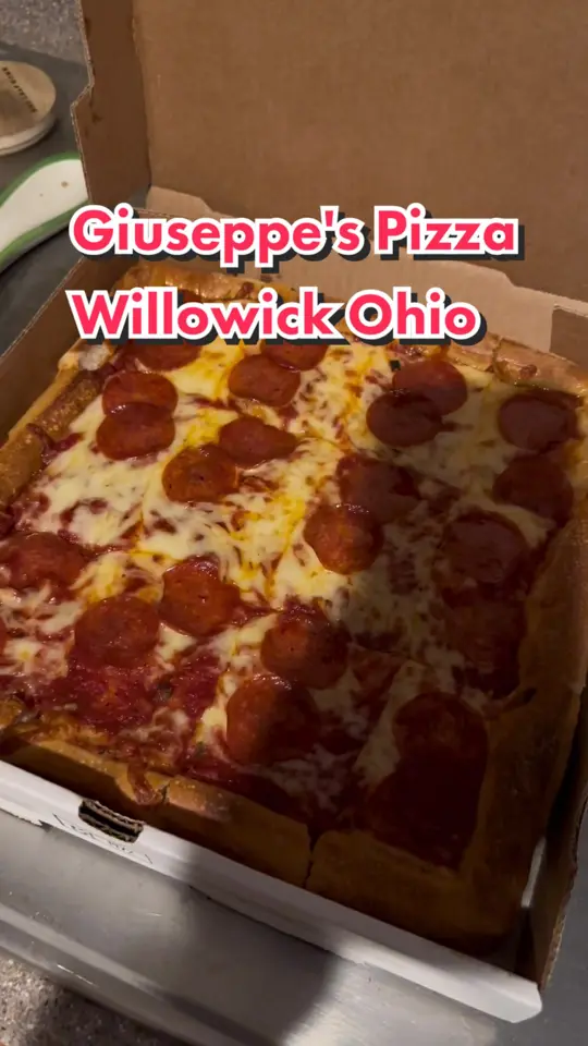 Giuseppe's in Augusta showing pizza, video by diningwithdoan on TikTok