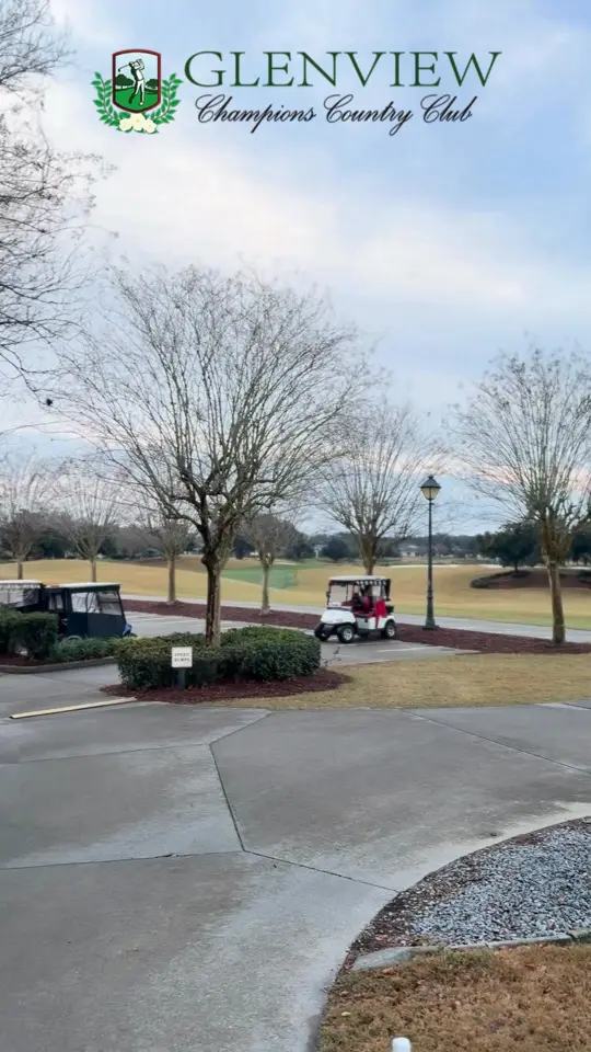 Glenview Country Club in The Villages showing lunch, german night, jägerschnitzel, sauerbraten, beef rouladen, atmosphere, video by Glenview Country Club Restaurant on Facebook