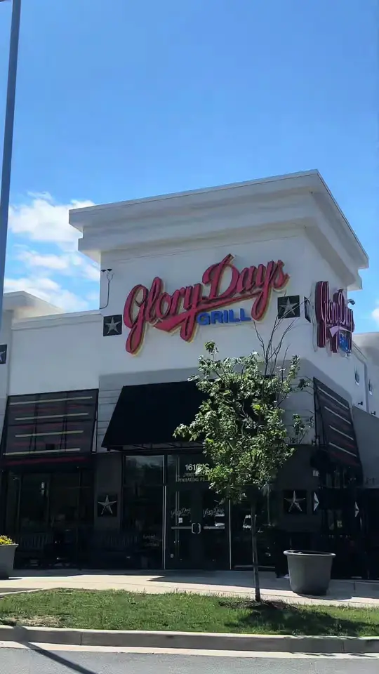 Glory Days Grill in Tallahassee showing food, crab dip, pretzels, baby back ribs, crispy onion straws, cornbread, caesar salad, honey old bay wings, cheeseburgers, chicken tenders, fries, video by auzsaboo on TikTok