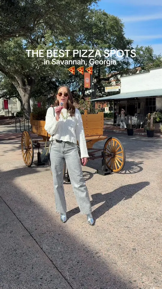 Graffito in Savannah showing pizza, calabria hot honey pizza, video by thelongweekender on TikTok