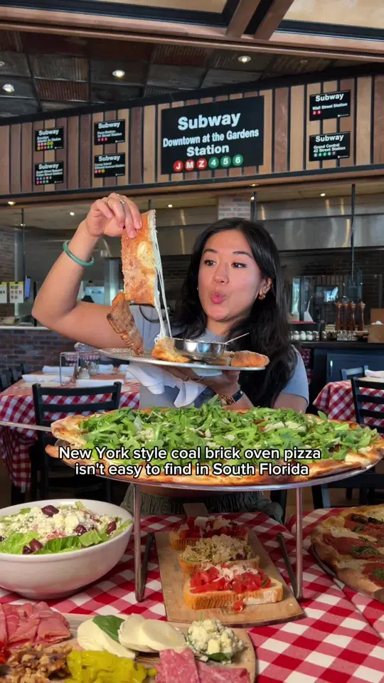 Grimaldi's Pizzeria in Tampa showing pizza, coal brick oven pizza, video by explorewithgg on TikTok