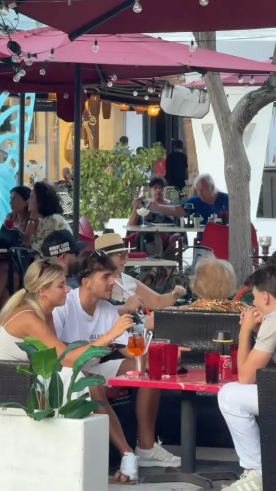 Groovy's in Miami Beach showing cocktail, bar bites, video by Groovy's on Facebook