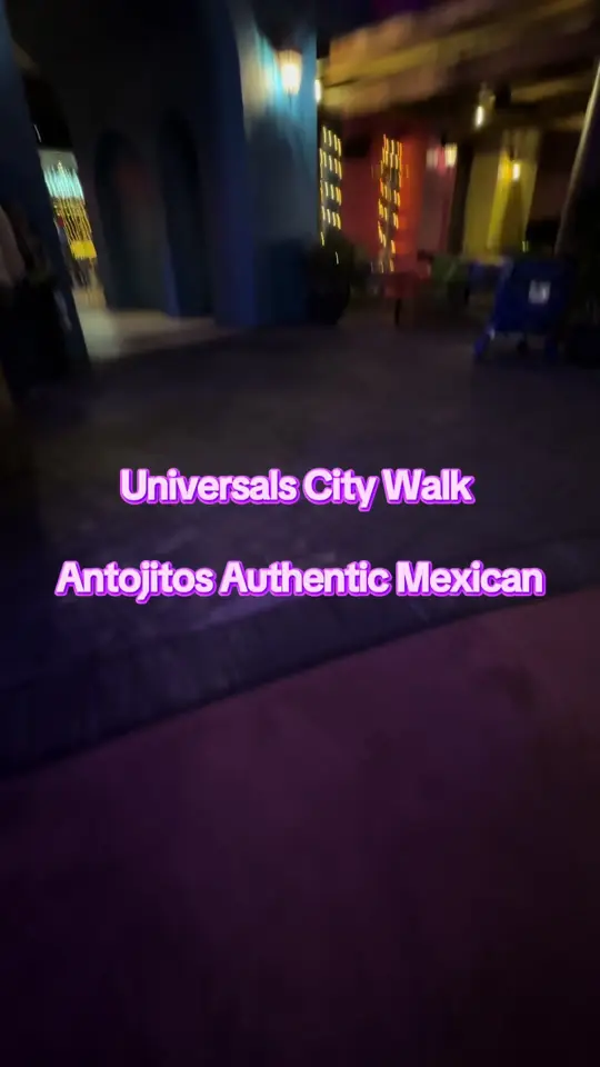 Guacamole Mexican Grill in Orlando showing dinner, guacamole, chips and guacamole, fresh margarita, video by travelandcowithlaura on TikTok