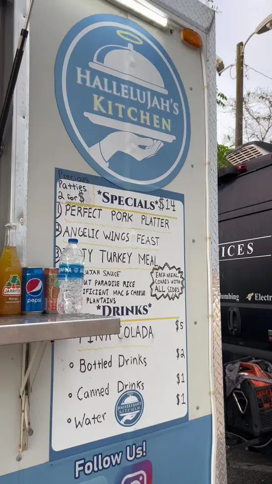 Hallelujah's Kitchen in West Palm Beach showing food, griot platter, haitian patties, video by veekeyoo on TikTok