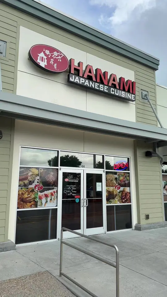 Hanami Japanese Cuisine in Port Wentworth showing dinner, hibachi, video by jayy.dachef on TikTok