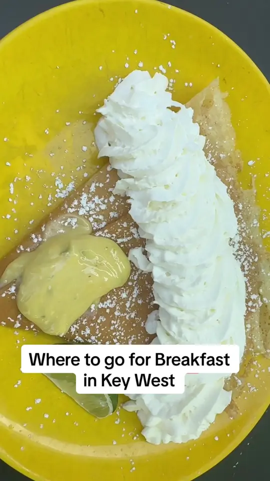 Harpoon Harry's in Key West showing review, donuts, french toast, key lime pie, coffee, video by hellofloridakeys on TikTok