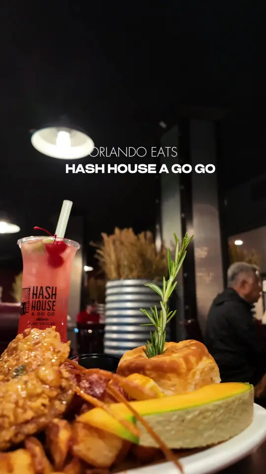 Hash House A Go Go in Orlando showing review, hash house a go go, video by iammiaalexis on TikTok