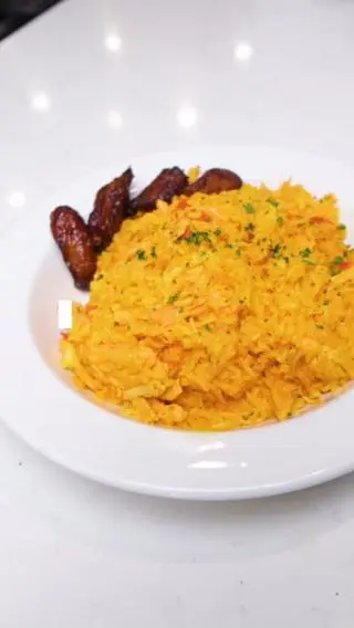 Havana Harry's in Coral Gables showing food, arroz con pollo, video by Havana Harry's on Facebook