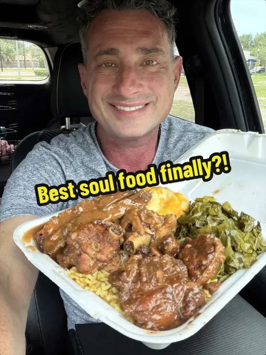 Heavy's Restaurant And Take Out in St. Petersburg showing soul food, oxtails, mac and cheese, video by foodiejustice on TikTok