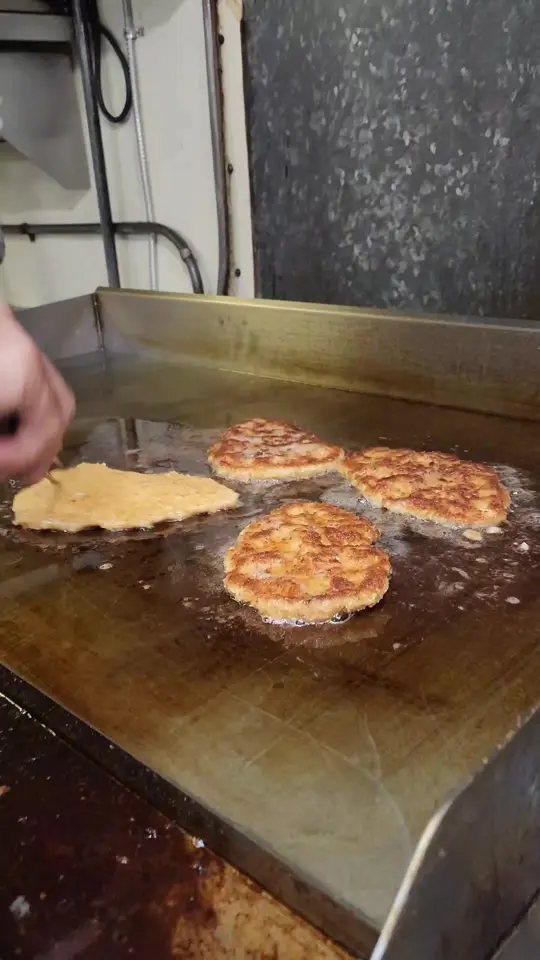 Heidi's German Restaurant in Fort Myers showing restaurant, schnitzel, weisswurst, sauerbraten, pretzels, sauerkraut, german beer, video by Benjamin Engler on Facebook