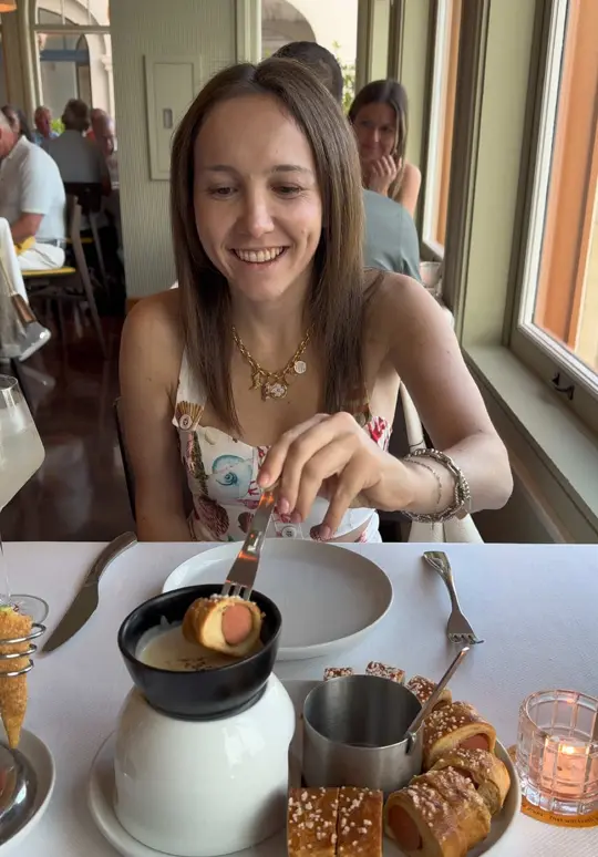 Henry's Palm Beach in Palm Beach showing food review, restaurant visit, video by forkingaroundfl on TikTok