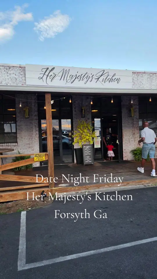 Her Majesty's Kitchen in Forsyth showing review, visit, video by stownsend309 on TikTok