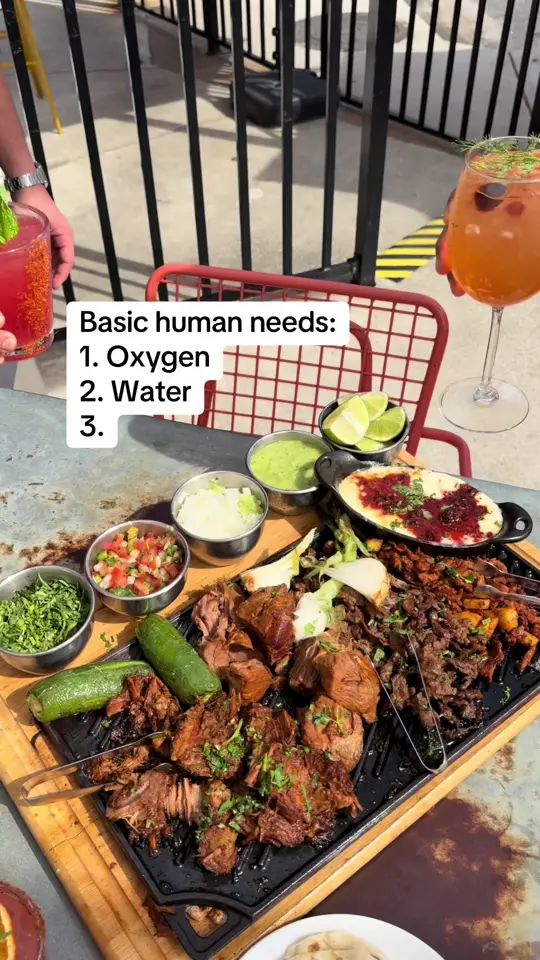 HOLA! Taqueria & Bar in Roswell showing taco platter, margarita, video by dyse.digital on TikTok