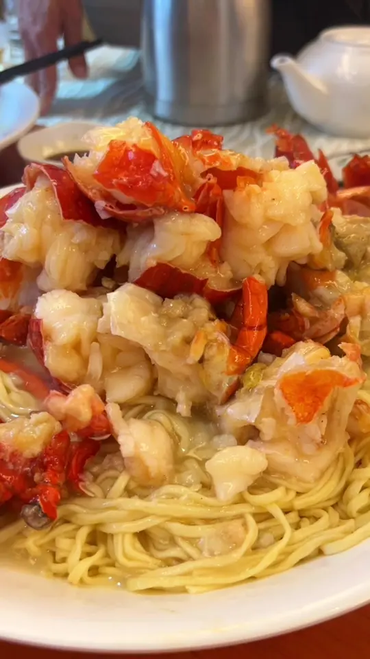 Hong Kong Chinese Restaraunt in Douglasville showing restaurant visit, seafood, video by supportlocalmnlph on TikTok