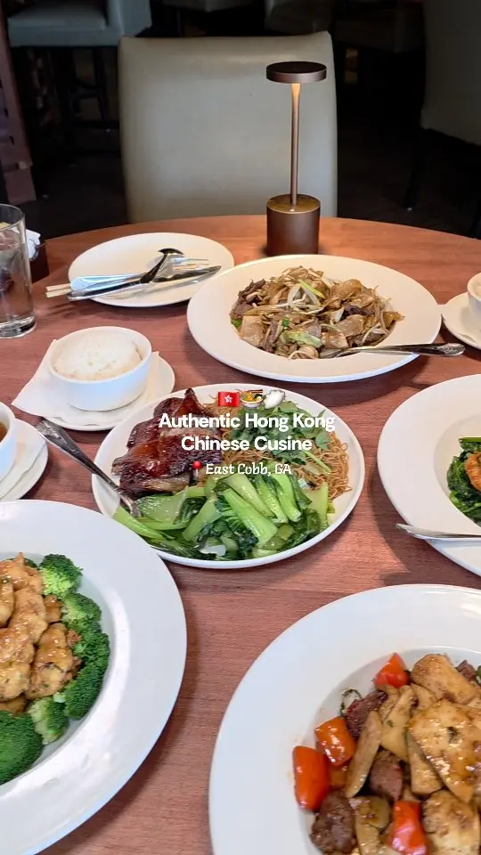 HONG KONG STAR-MARIETTA in Marietta showing food review, black pepper filet mignon, video by Su.savory.bites on Facebook