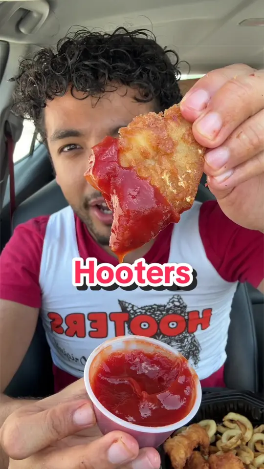 Hooters on TikTok, video by omarthecritic