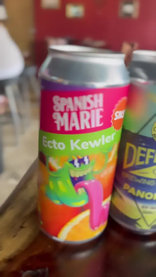 HopScotch Cafe in Dunedin showing new beer alert, video by HopScotch Cafe on Facebook