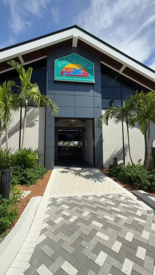 House of Omelets Restaurant in Cape Coral showing food variety, cocktails, live music, dog-friendly atmosphere, water view, video by stayandsavorswfl on TikTok