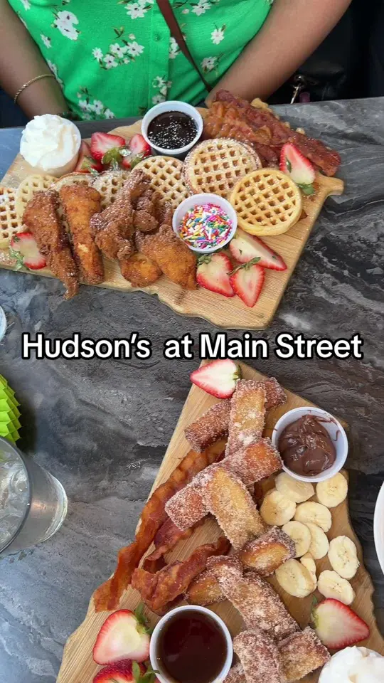Hudson's At Main Street in Columbus showing brunch, restaurant visit, video by itstayanab on TikTok