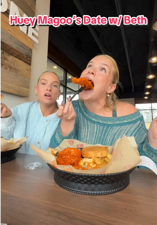 Huey Magoo's in Winter Springs showing food, chicken tenders, video by kaylee_brice on TikTok
