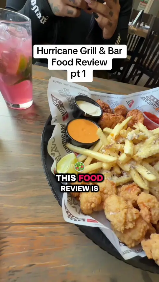 Hurricane Grill & Wings-Longwood in Longwood showing food review, birthday lunch, video by 845foodreviews on TikTok