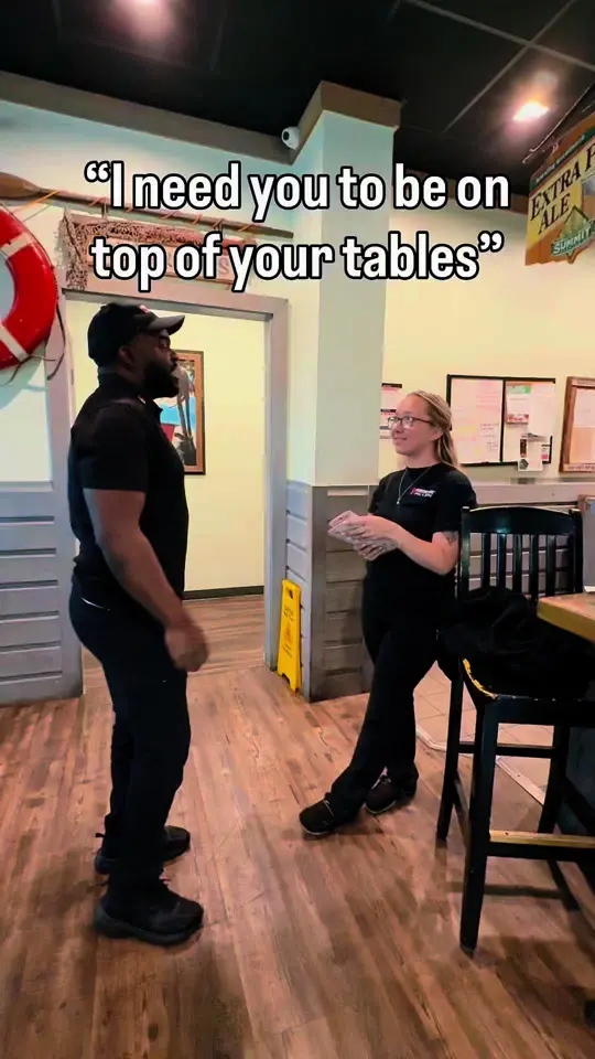 Hurricane Grill & Wings in Port St. Lucie showing restaurant atmosphere, food, drinks, video by hurricanegrill_vb on TikTok