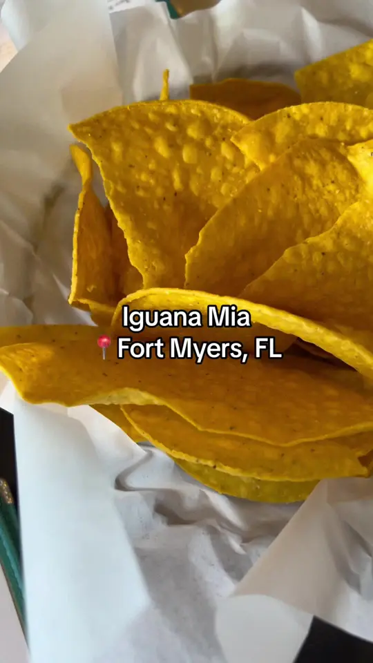 Iguana Mia Mexican of Bonita Springs in Bonita Springs showing food, chile con queso, enchilada dinner, burrito dinner, chips and salsas, cocktails, video by loveswfl on TikTok