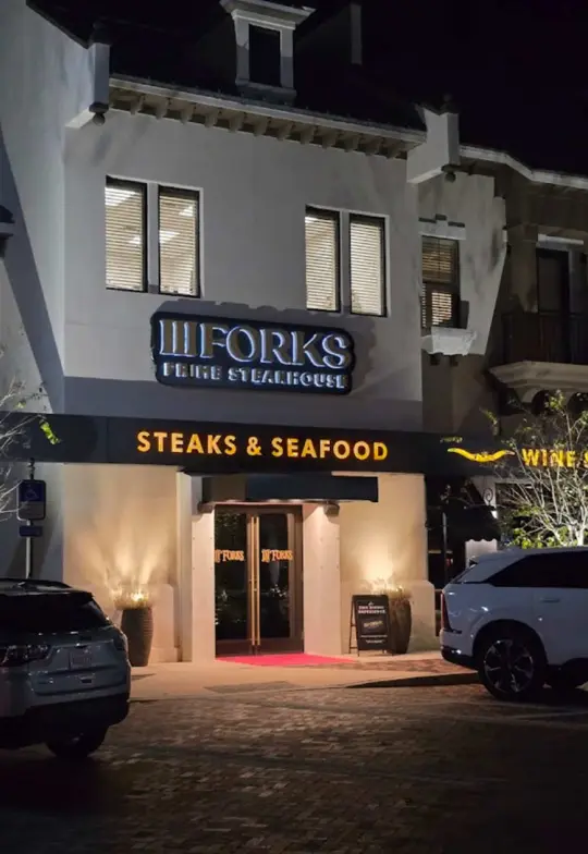 Iii Forks Steakhouse in Jacksonville showing visit, happy hour, video by diamondcoleman0 on TikTok