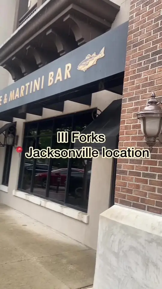 Iii Forks Steakhouse in Jacksonville showing dinner, steakhouse visit, video by globalinblack on TikTok