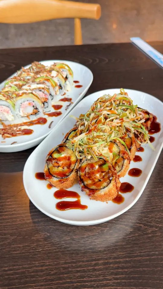  in Florida showing food, fusion grill, video by foodsmiami on Facebook