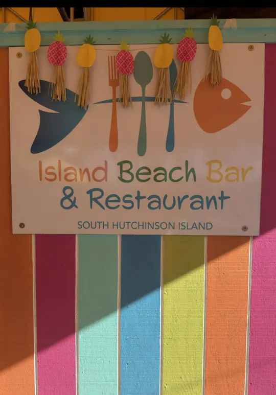 Island Beach Bar and Restaurant in Fort Pierce showing review, atmosphere, video by fi0re1228 on TikTok