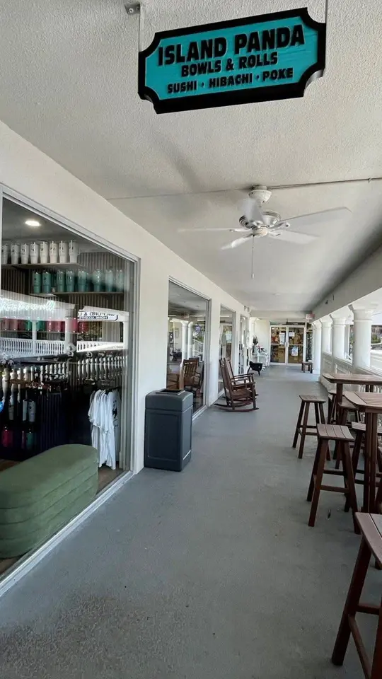 Island Panda in Sanibel showing sushi, poke bowls, hibachi, video by The News-Press (Fort Myers and Cape Cora on Facebook