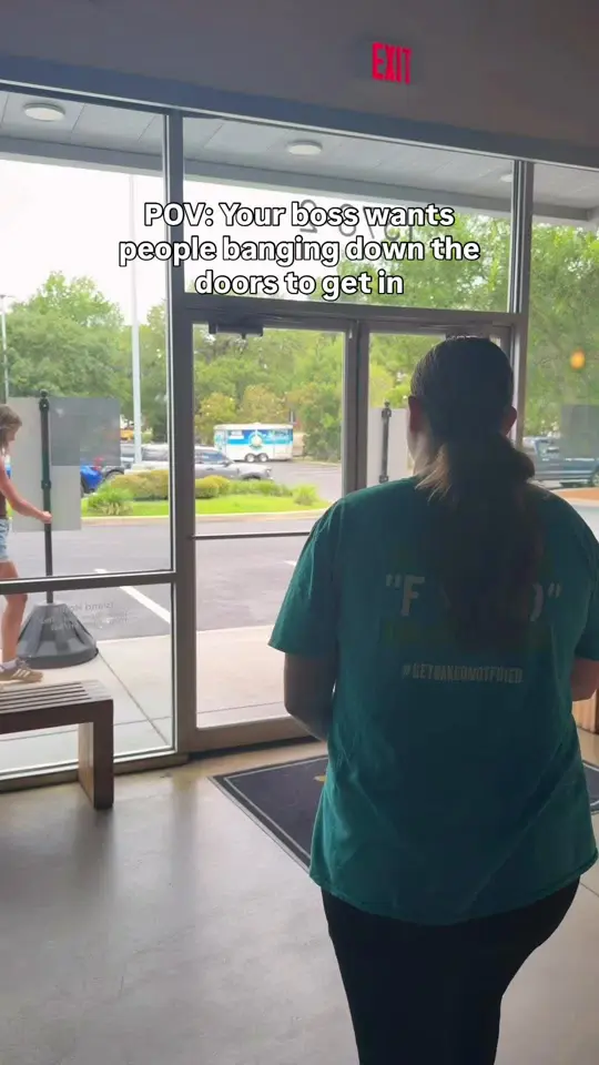 Island Wing Company Grill & Bar - Jacksonville Southside in Jacksonville showing 57 drafts on tap, baked wings, usa vs. australia sports broadcast, live band performance, video by islandwing.tallahassee on TikTok