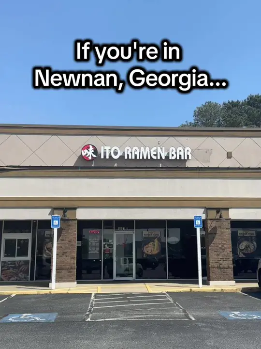 ITO RAMEN BAR & NEWNAN in Newnan showing appetizer, pork chashu tacos, rice bowl, crispy chicken rice bowl, ramen, ito chicken ramen, beef wonton ramen, video by julietgoesplaces on TikTok
