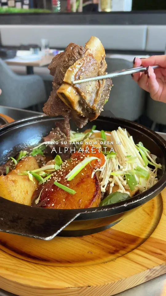 Jang Su Jang- Duluth in Duluth showing restaurant visit, modern ambiance, authentic korean cuisine, bossam, galbi jjim, king beef short rib stew, video by eat.tray.love on TikTok