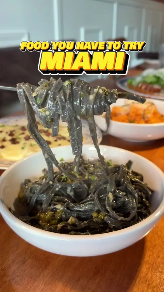Jholano's Deli in Coral Gables showing restaurant, italian food, video by josiaheats on TikTok