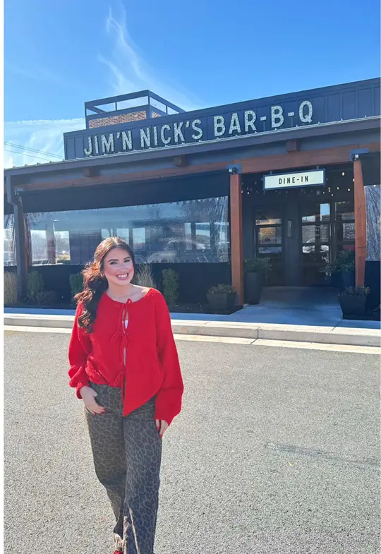 Jim 'N Nick's Bar-B-Q in Warner Robins showing review, visit, atmosphere, pork, brisket, video by sj.houston on TikTok
