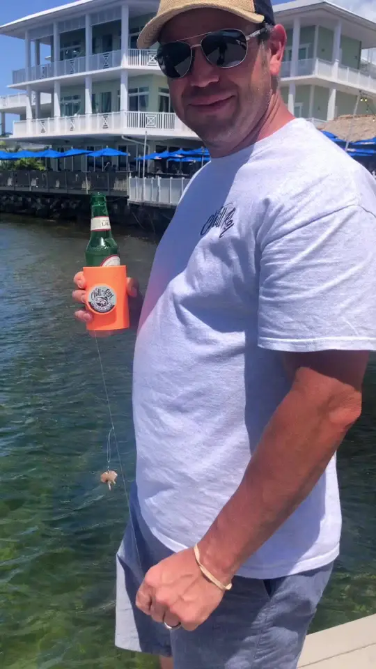 Jimmy Johnson's Big Chill in Key Largo showing drinks, appetizers, atmosphere, video by chillnreel on TikTok