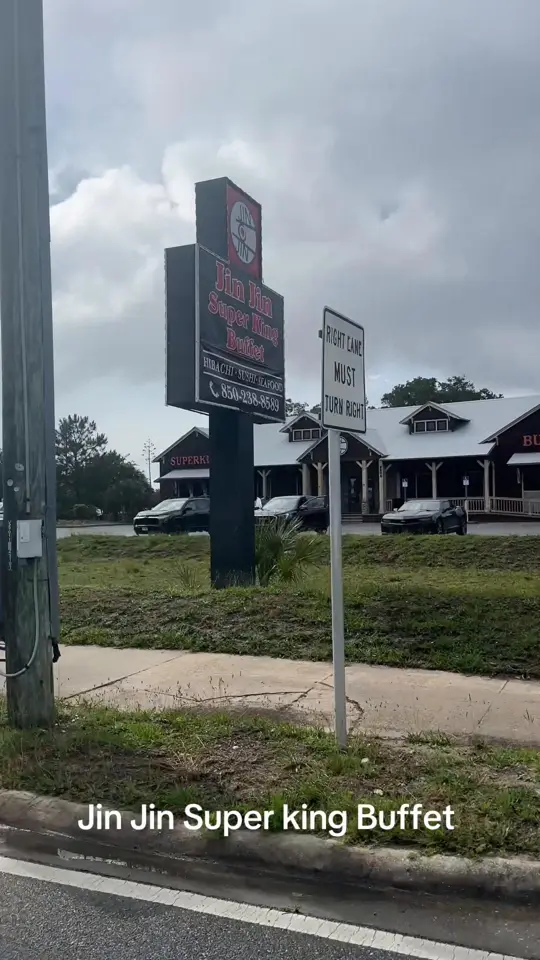 Jin Jin Super King in Panama City Beach showing review, buffet, video by angelbennguyen on TikTok