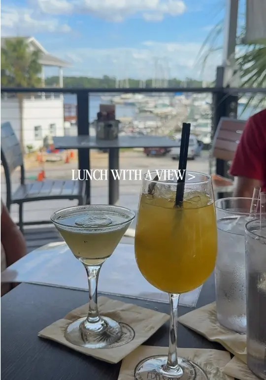 Julington Creek Fish Camp in Jacksonville showing review, visit, atmosphere, waterfront views, seafood, video by loraleesellsrealestate on TikTok