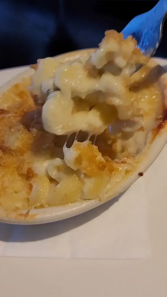 Kaluz Restaurant Plantation in Plantation showing burgers, steak meatballs, truffle mac 'n cheese, video by nilefortner on TikTok