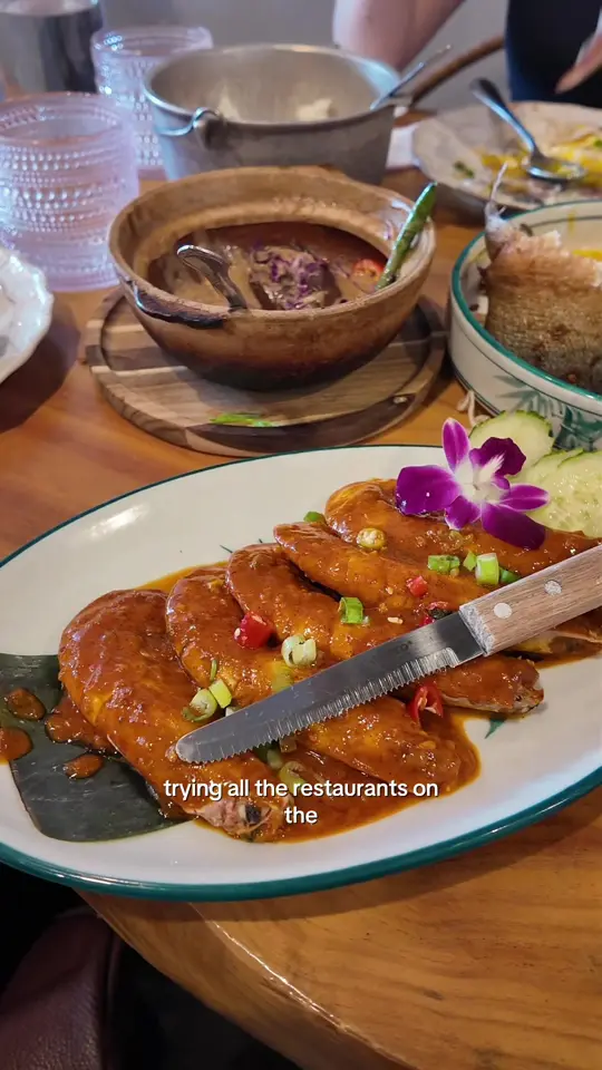 Kamayan ATL - Filipino Restaurant in Doraville showing food, crispy pork lumpia / food, rich palabok / food, sweet curry eggplant / food, crab sauce-covered prawns / food, ginataang talong, video by grace.jjang on TikTok
