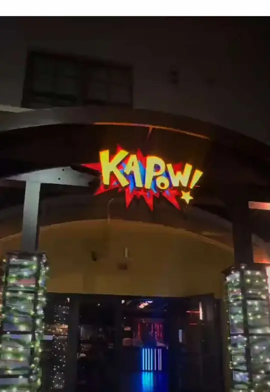 Kapow! Noodle Bar in Boca Raton showing restaurant, asian fusion, bold flavors, drinks, video by shanbandz__ on TikTok