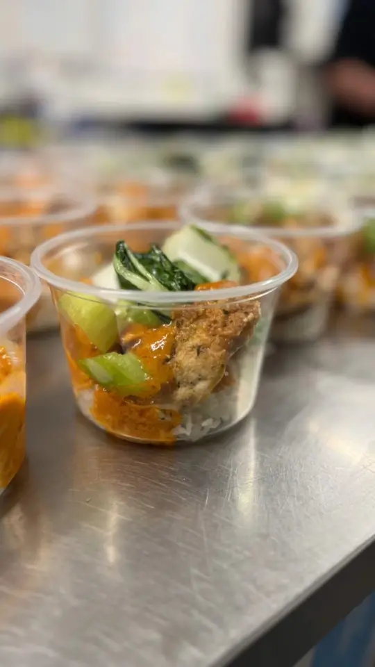  in Florida showing menu, gluten-free meals, no seed oils, no refined sugars, no soy, video by Kathy's Table on Facebook