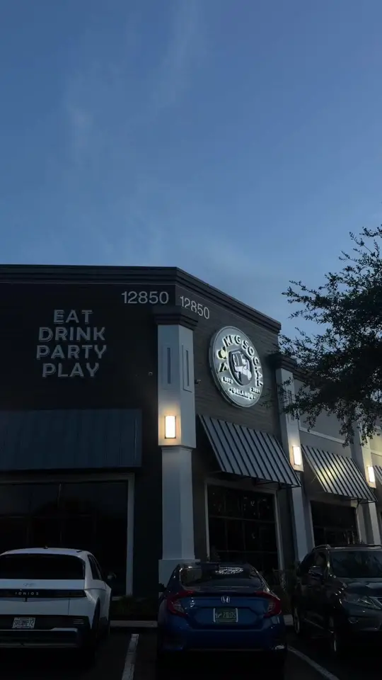 KEG SOCIAL ORLANDO in Orlando showing food, burgers; drinks, cocktails; entertainment, bowling; entertainment, billiards; entertainment, arcade, video by gabriellavelazquez on TikTok