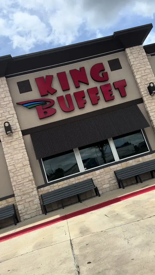 King Buffet in Winder showing restaurant visit, buffet food, family dining, video by kris.tina.d17 on TikTok